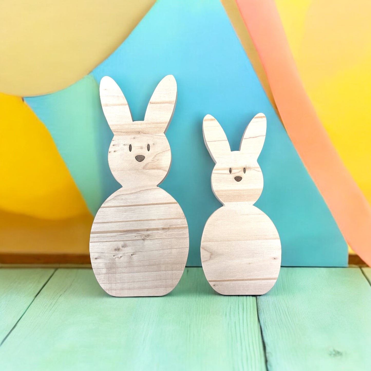 LAPINS EN BOIS DÉCORATIFS